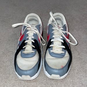 Nike air maxes Excee